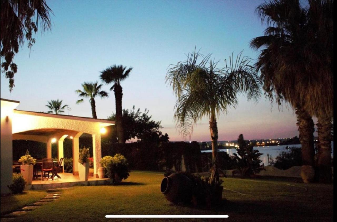 Villa Incanto On The Sea Сиракуза Екстериор снимка